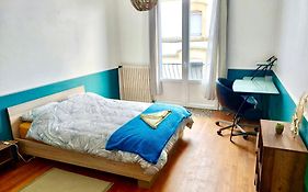 Chambre A Sigoules Dans Maison Partagee